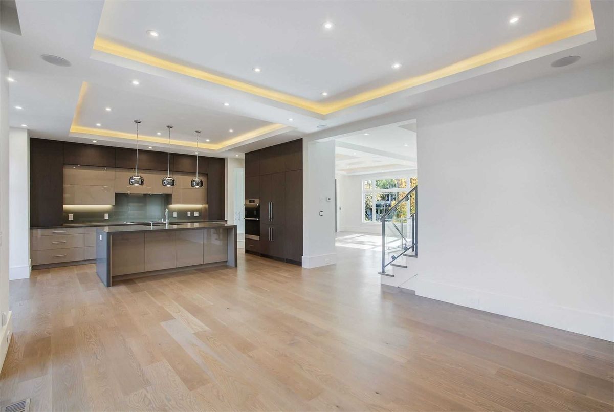 362B Greenfield Ave 362B Greenfield Ave Toronto