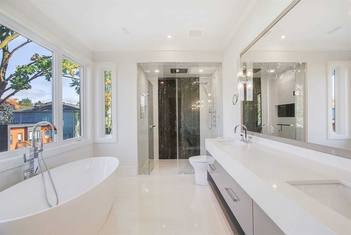 362B Greenfield Ave 362B Greenfield Ave Toronto
