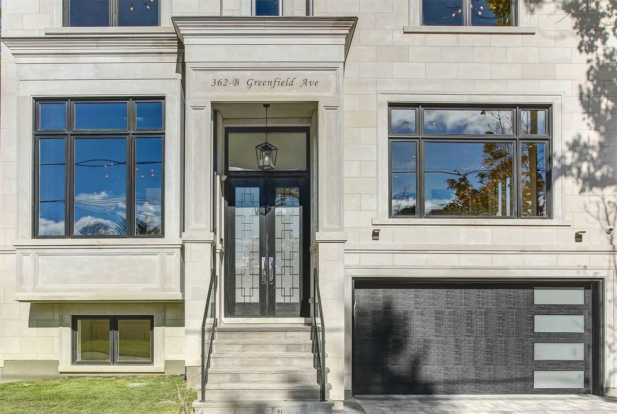 362B Greenfield Ave 362B Greenfield Ave Toronto