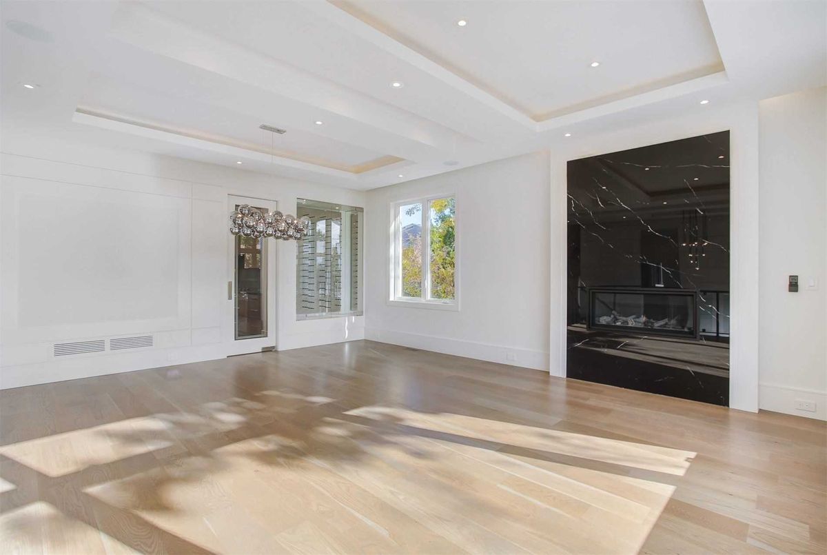 362B Greenfield Ave 362B Greenfield Ave Toronto