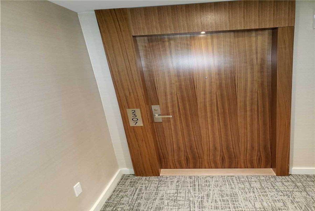 2307-15 Queens Quay E 2307-15 Queens Quay E Toronto