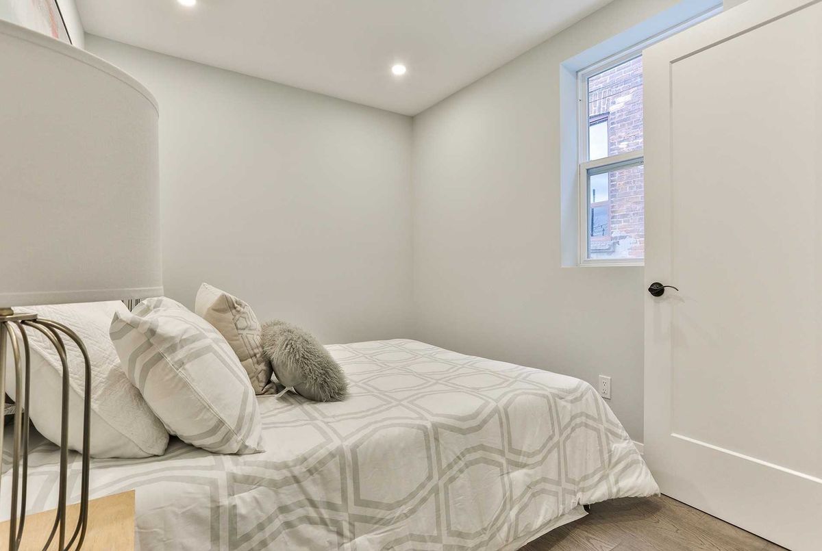 77 Foxley St 77 Foxley St Toronto