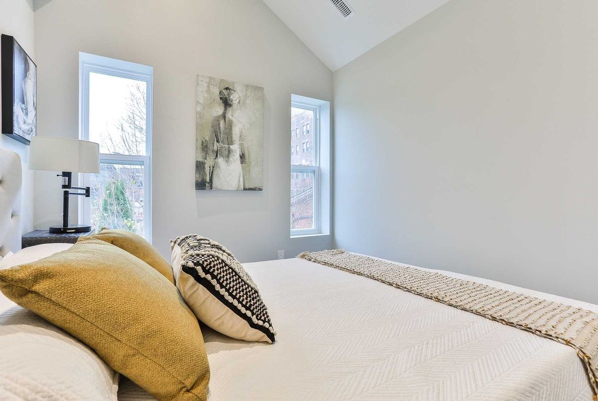 77 Foxley St 77 Foxley St Toronto
