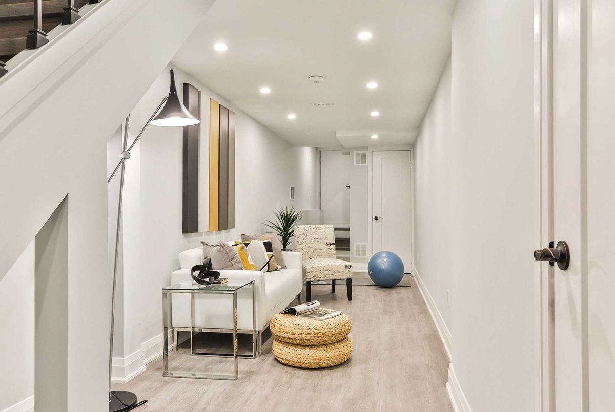 77 Foxley St 77 Foxley St Toronto