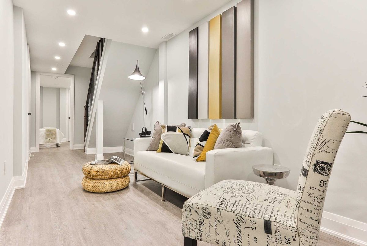 77 Foxley St 77 Foxley St Toronto