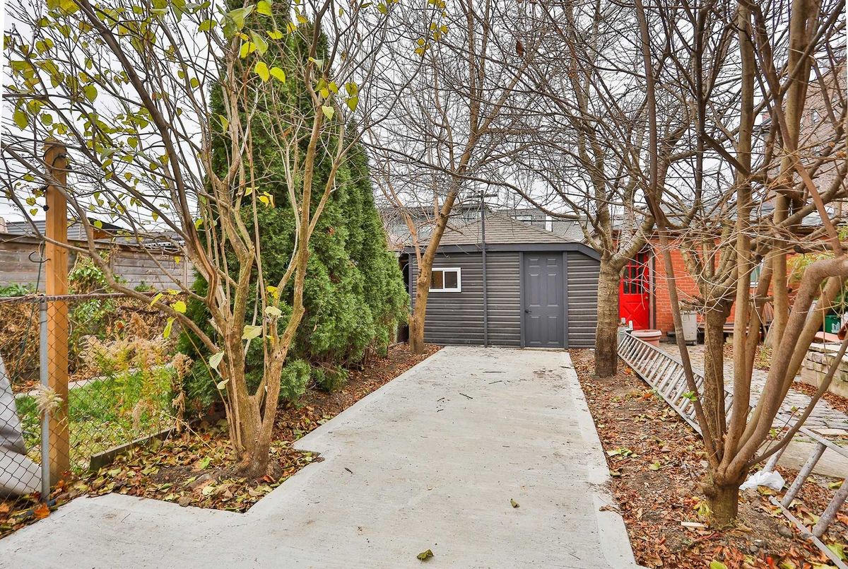 77 Foxley St 77 Foxley St Toronto