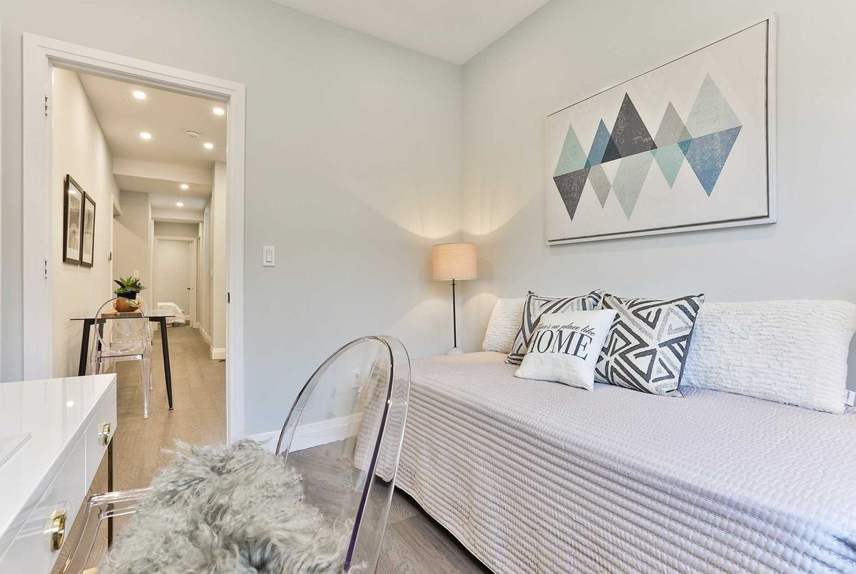 77 Foxley St 77 Foxley St Toronto
