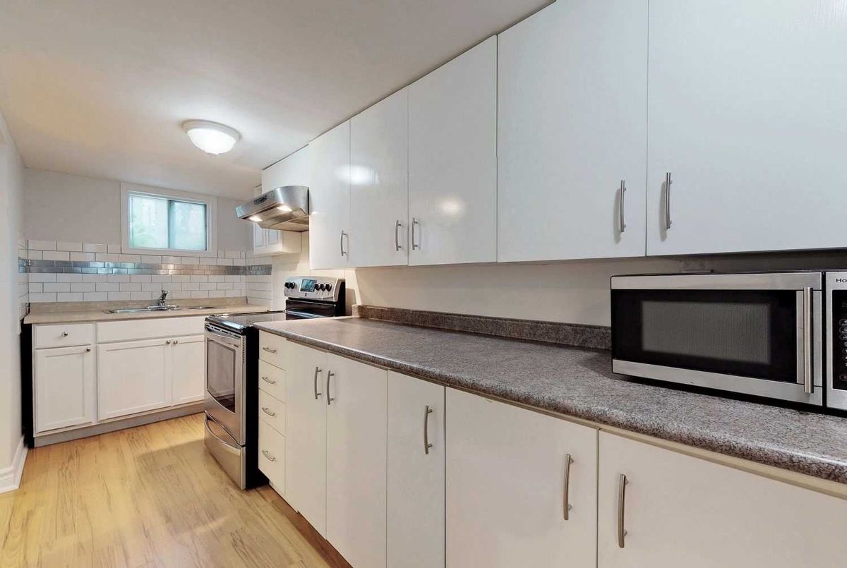 35 Nipigon(Bsmt) Ave 35 Nipigon(Bsmt) Ave Toronto