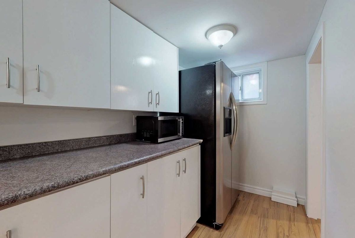 35 Nipigon(Bsmt) Ave 35 Nipigon(Bsmt) Ave Toronto