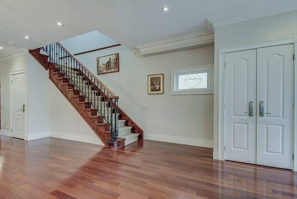 img-gallery