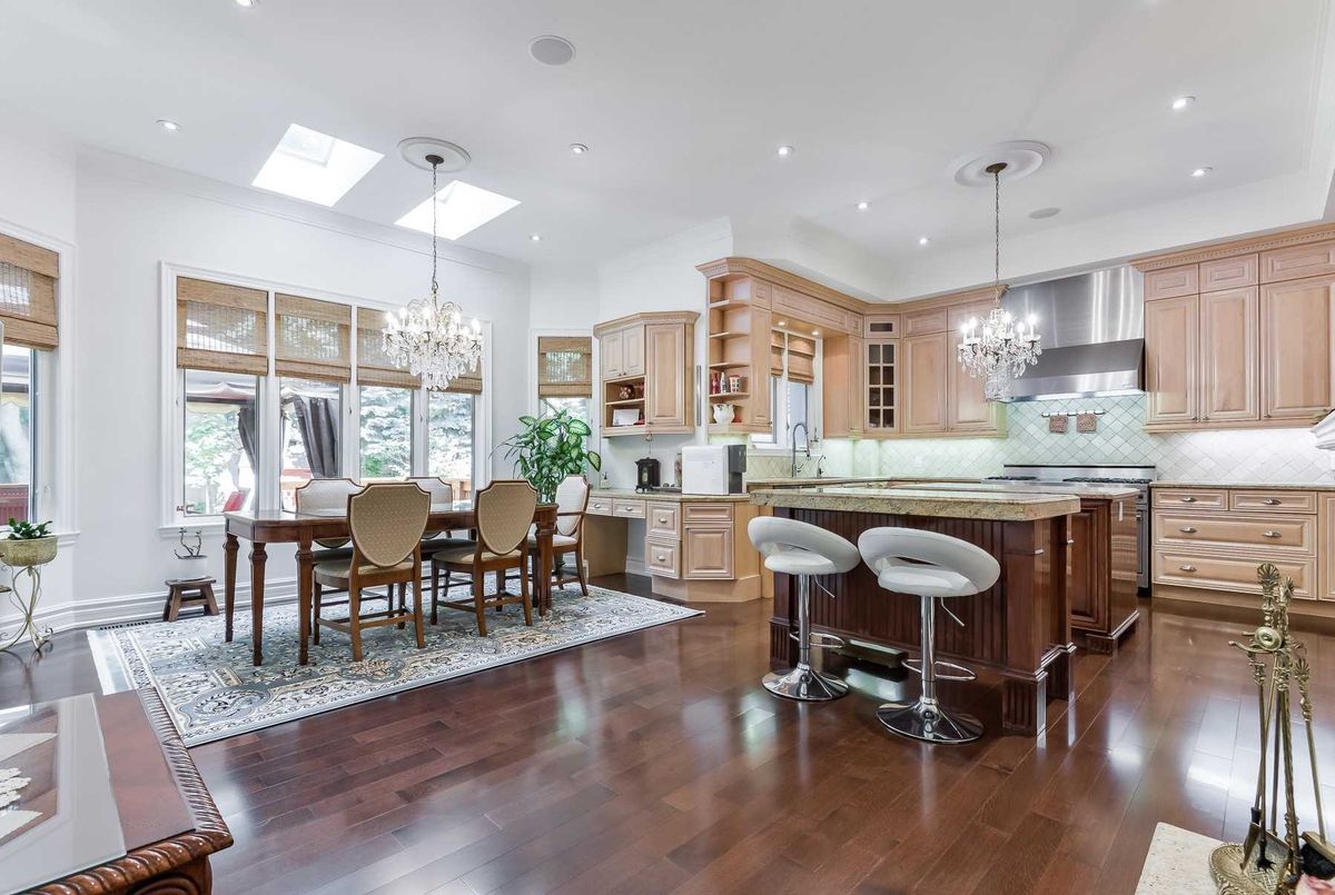 4 Ivor Rd 4 Ivor Rd Toronto