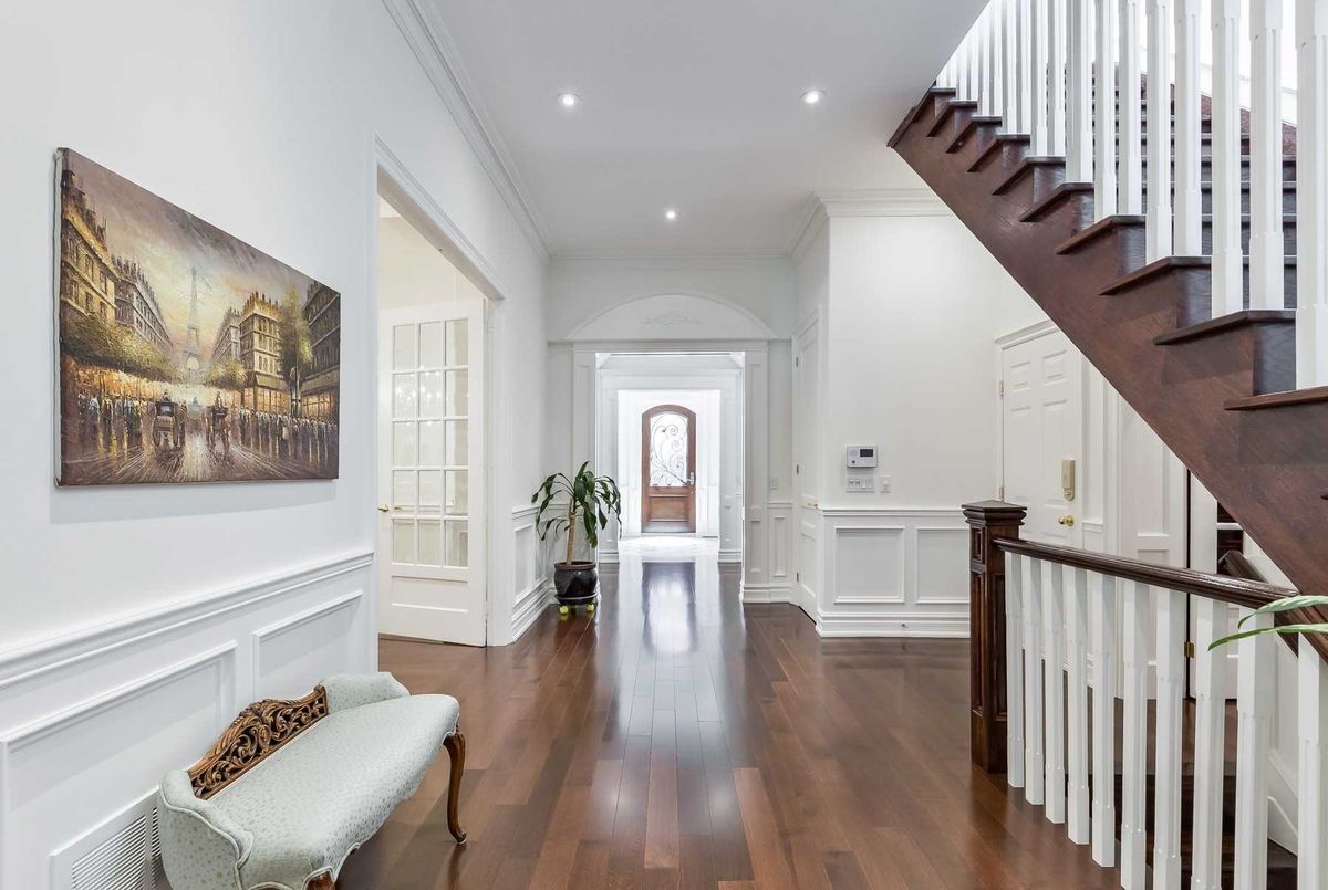 4 Ivor Rd 4 Ivor Rd Toronto