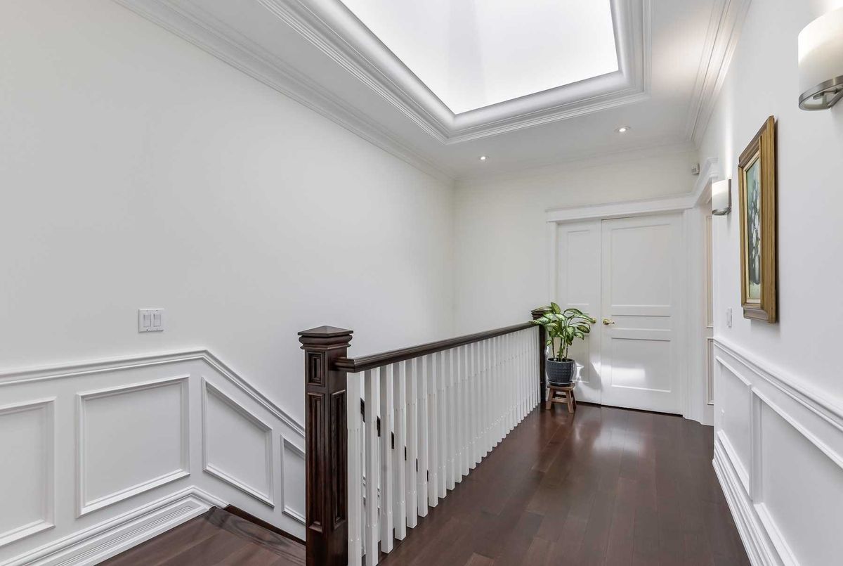 4 Ivor Rd 4 Ivor Rd Toronto