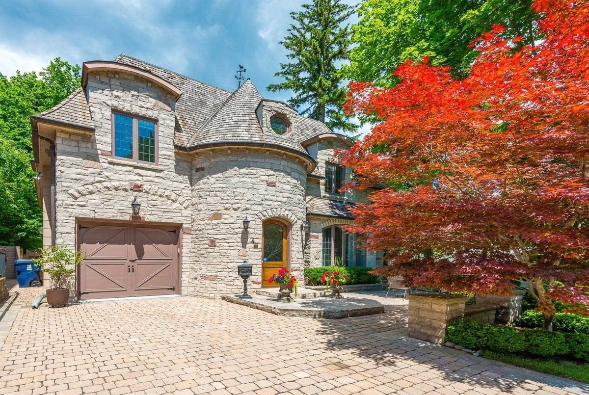 4 Ivor Rd 4 Ivor Rd Toronto