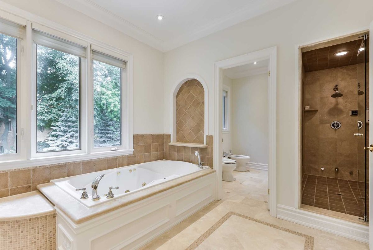4 Ivor Rd 4 Ivor Rd Toronto