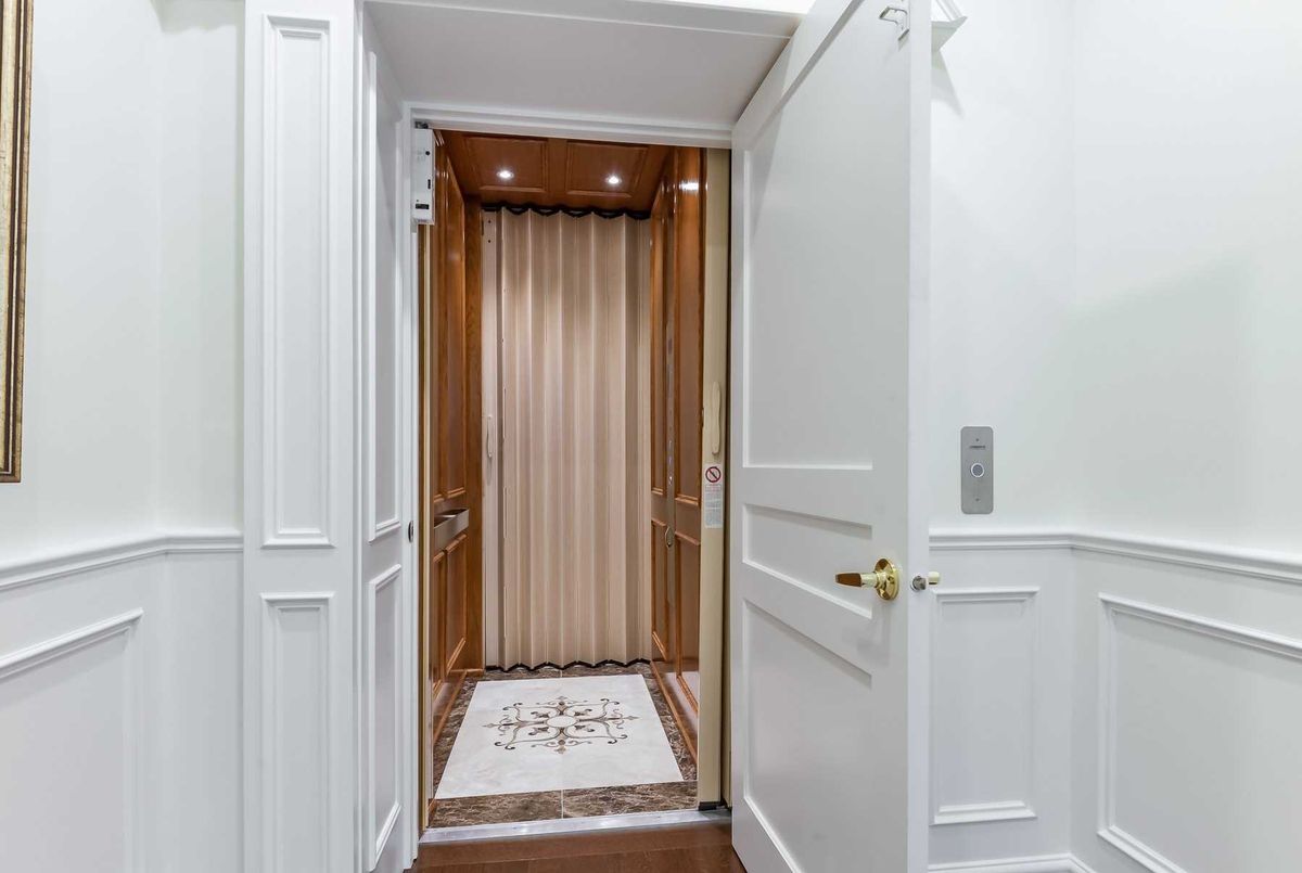 4 Ivor Rd 4 Ivor Rd Toronto