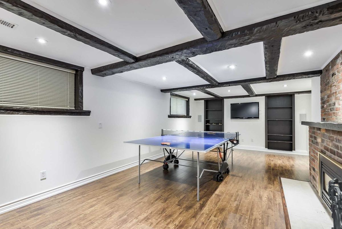 4 Ivor Rd 4 Ivor Rd Toronto
