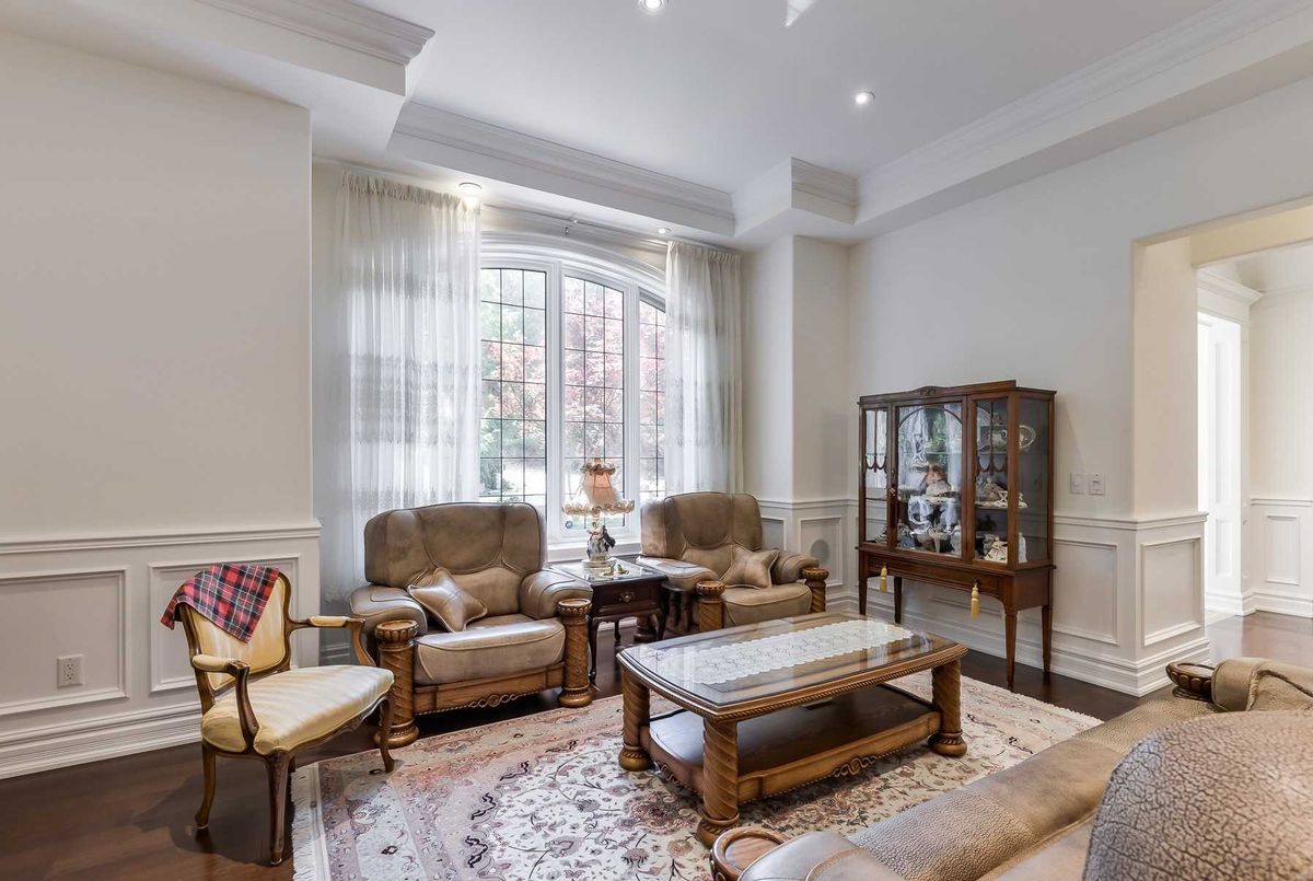 4 Ivor Rd 4 Ivor Rd Toronto