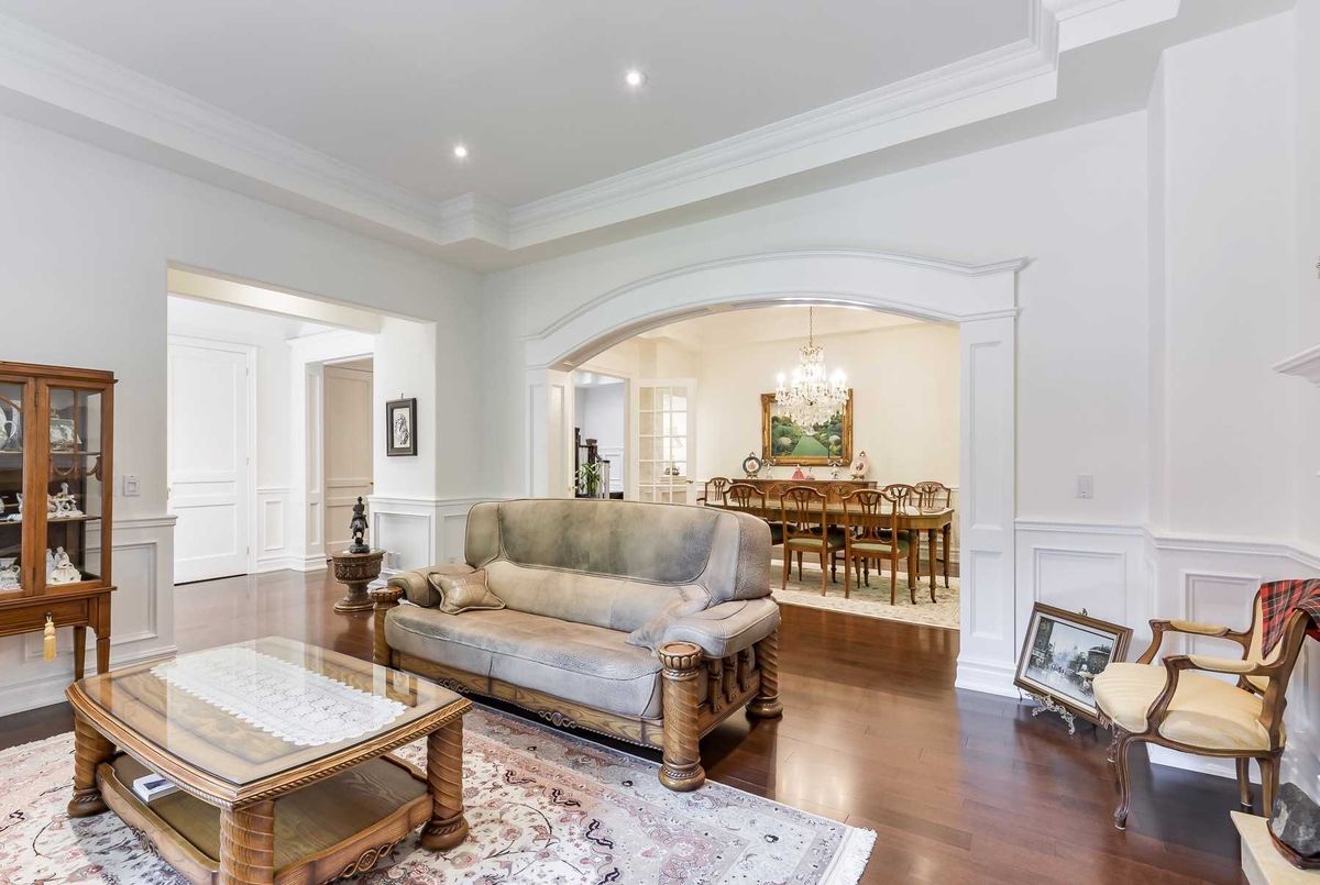 4 Ivor Rd 4 Ivor Rd Toronto