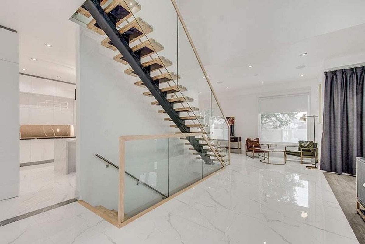 img-gallery