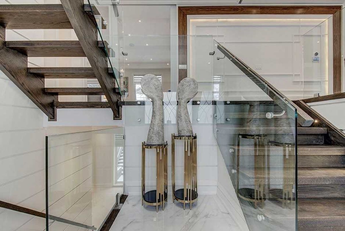 img-gallery