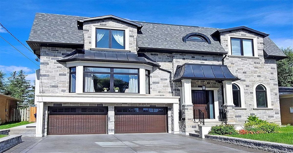 342 Betty Ann Dr Toronto