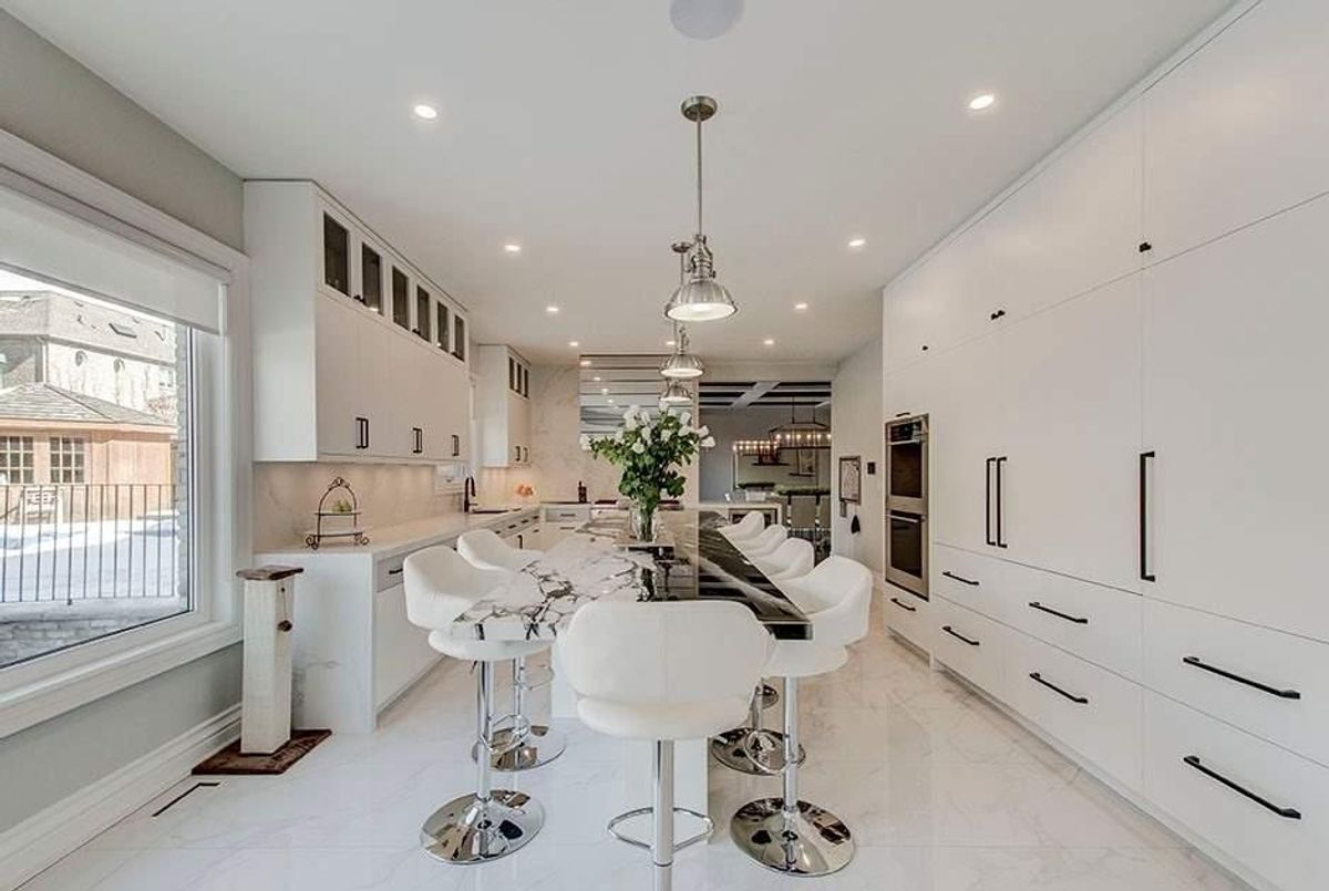 img-gallery