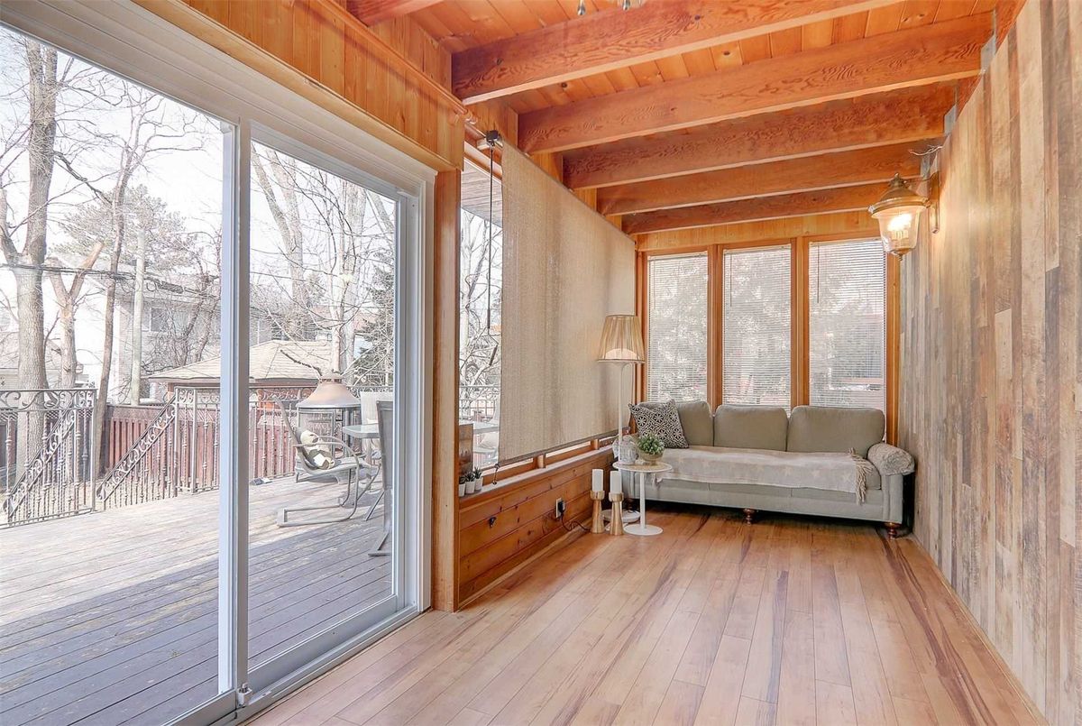 222 Wilfred Ave 222 Wilfred Ave Toronto