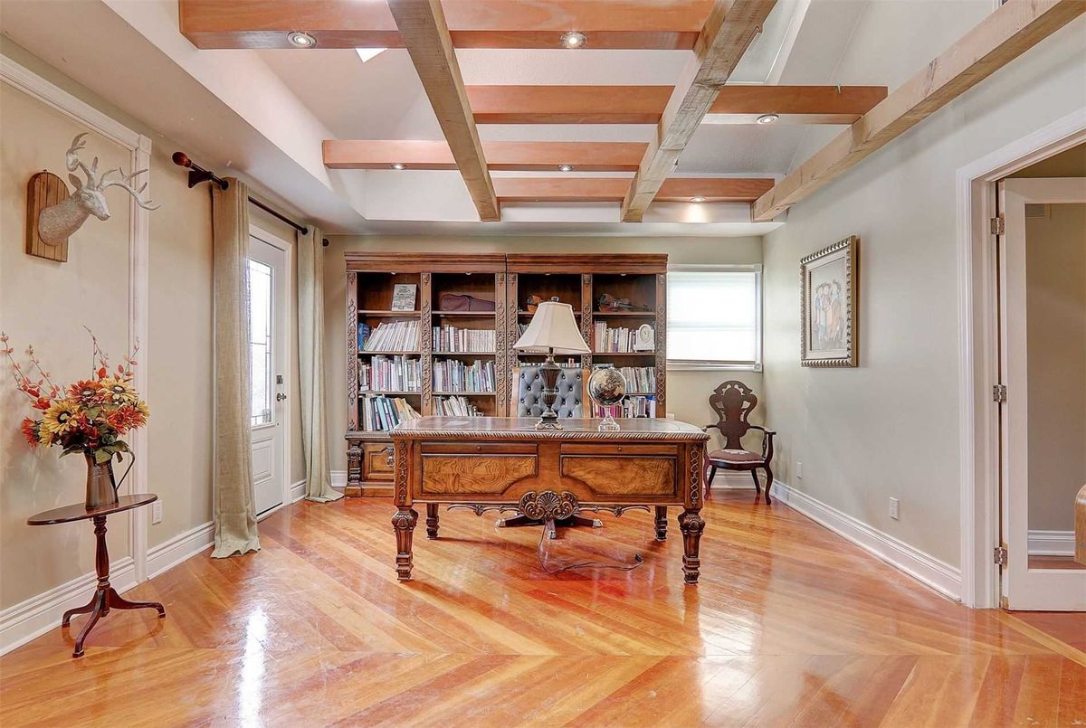 222 Wilfred Ave 222 Wilfred Ave Toronto