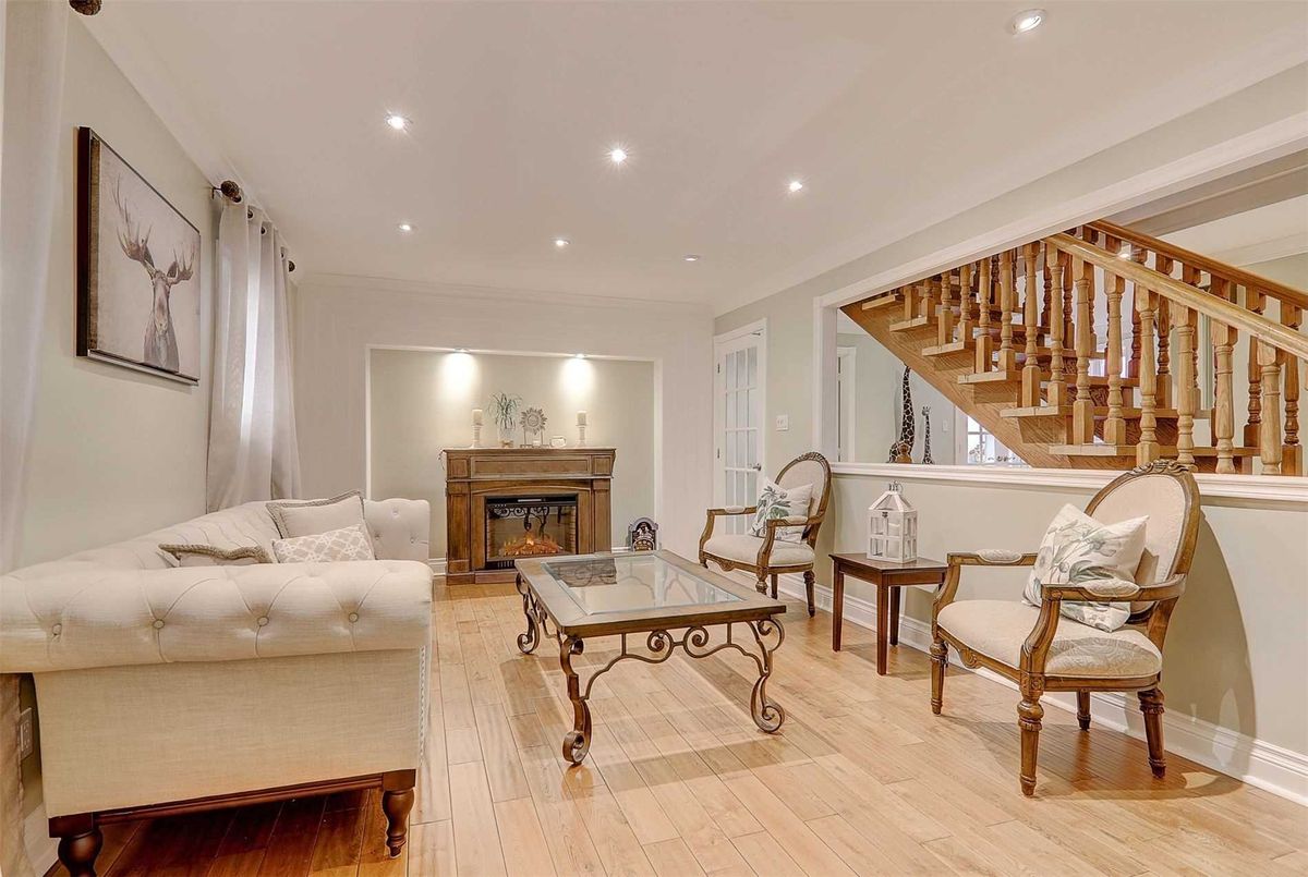 222 Wilfred Ave 222 Wilfred Ave Toronto