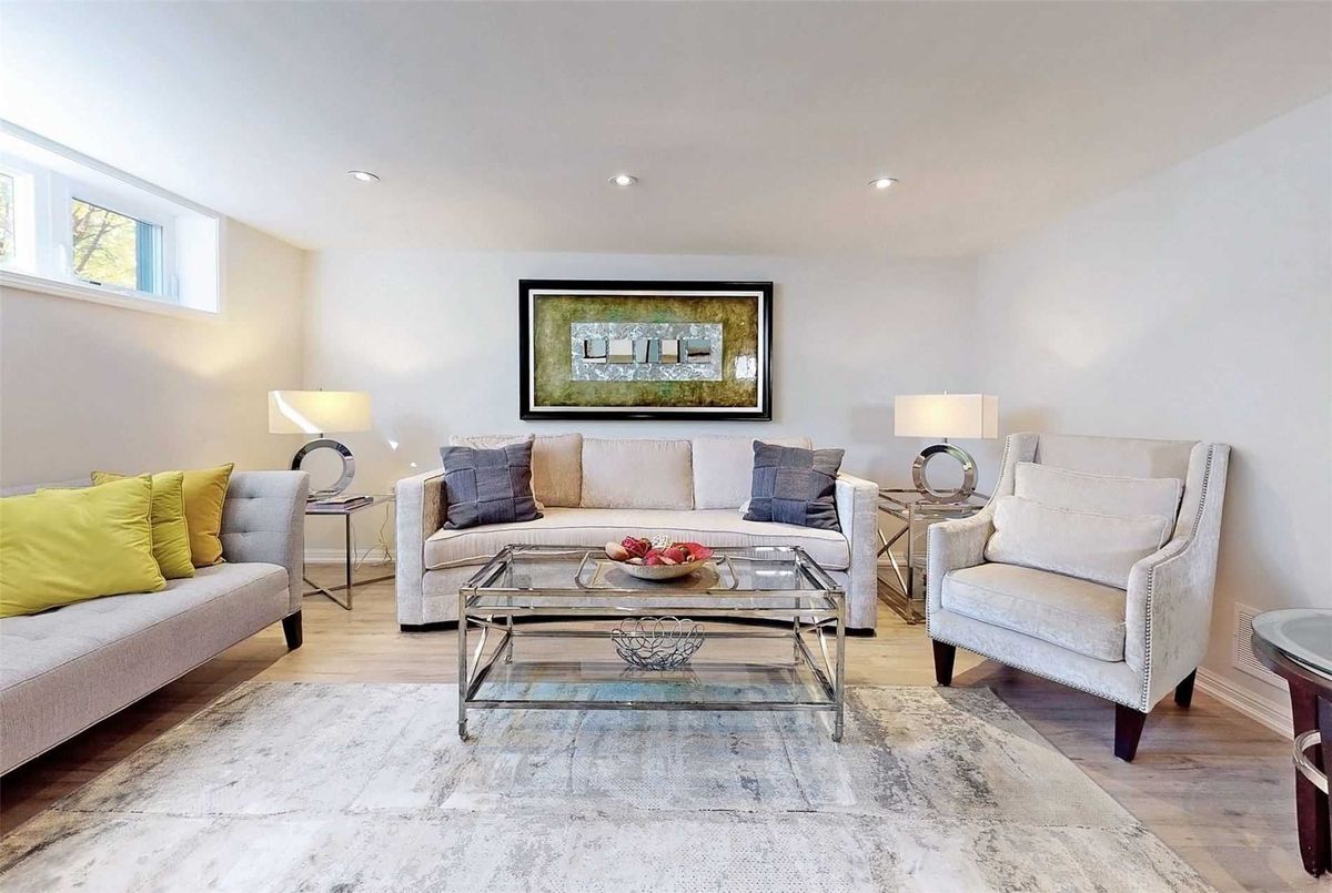 182 Princess Ave 182 Princess Ave Toronto