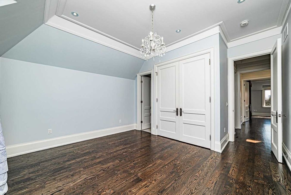 351 Mckee Ave 351 Mckee Ave Toronto