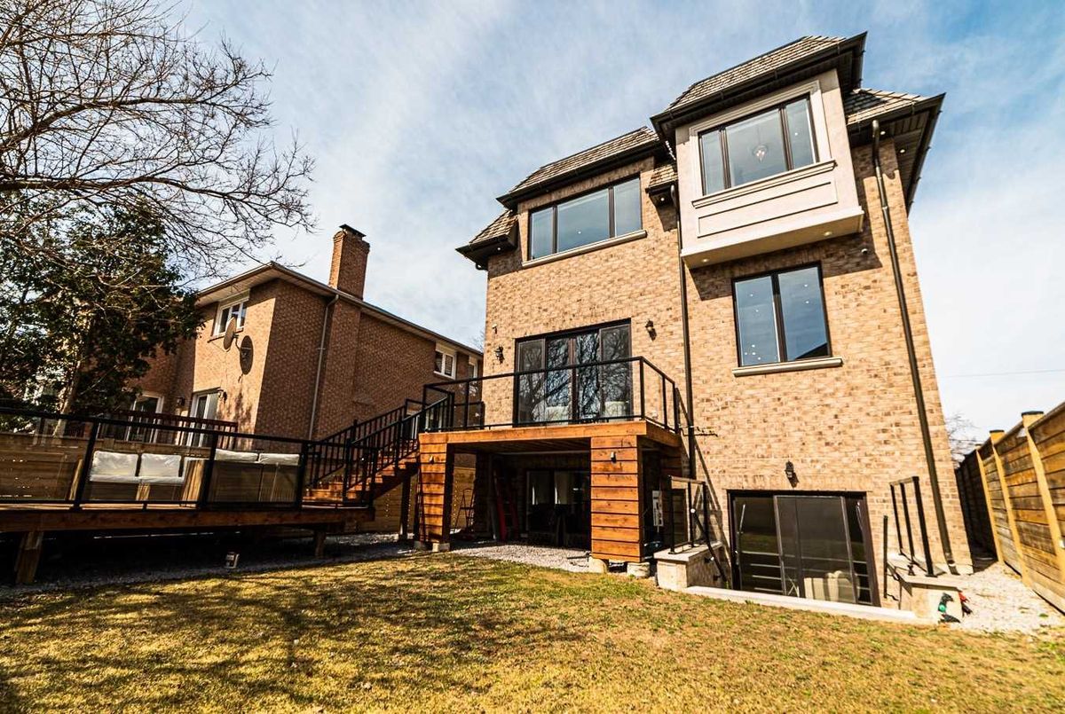 351 Mckee Ave 351 Mckee Ave Toronto