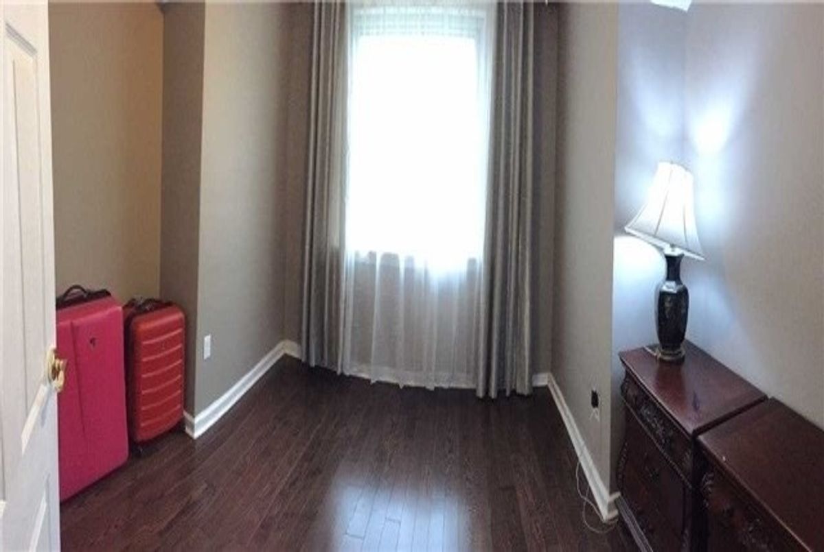 134 Avondale Ave 134 Avondale Ave Toronto