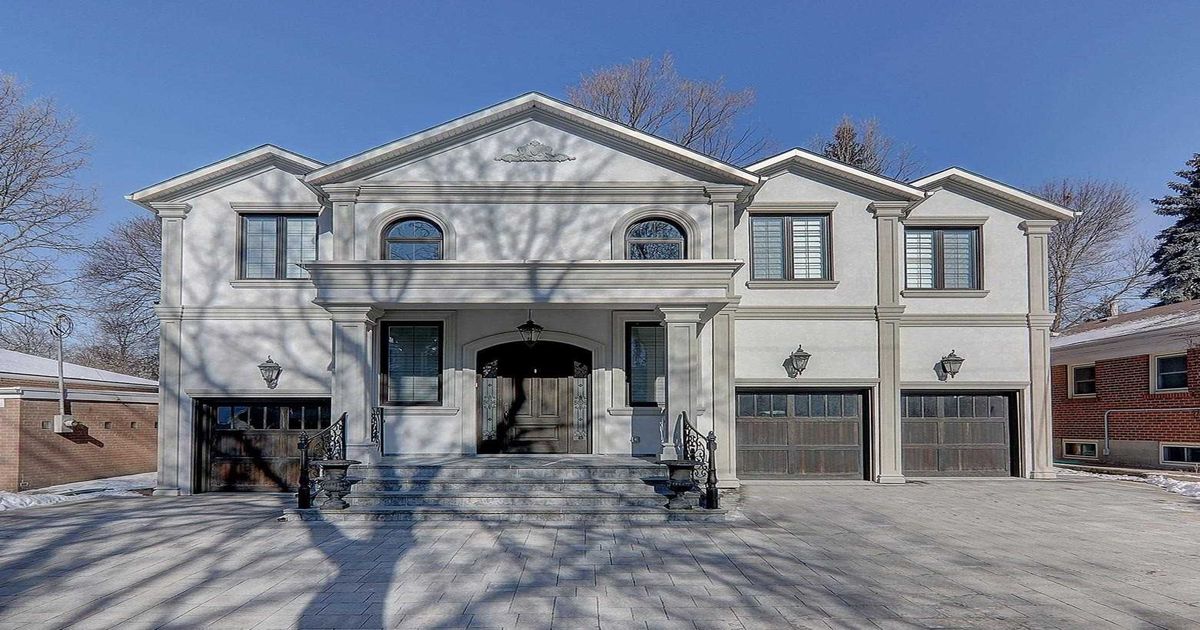 208 Dunview Ave Toronto