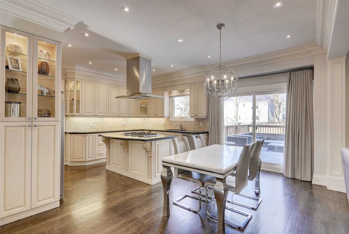 208 Dunview Ave 208 Dunview Ave Toronto