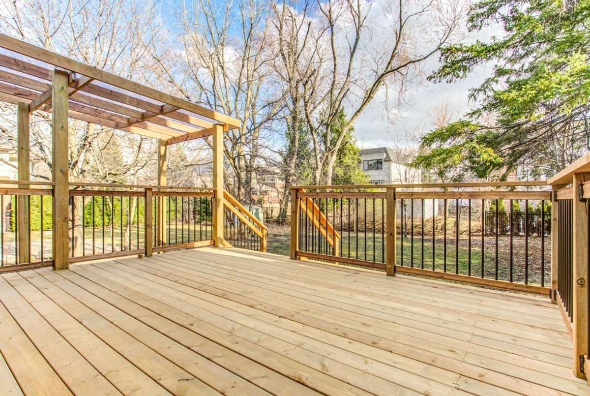 129 Betty Ann Dr 129 Betty Ann Dr Toronto