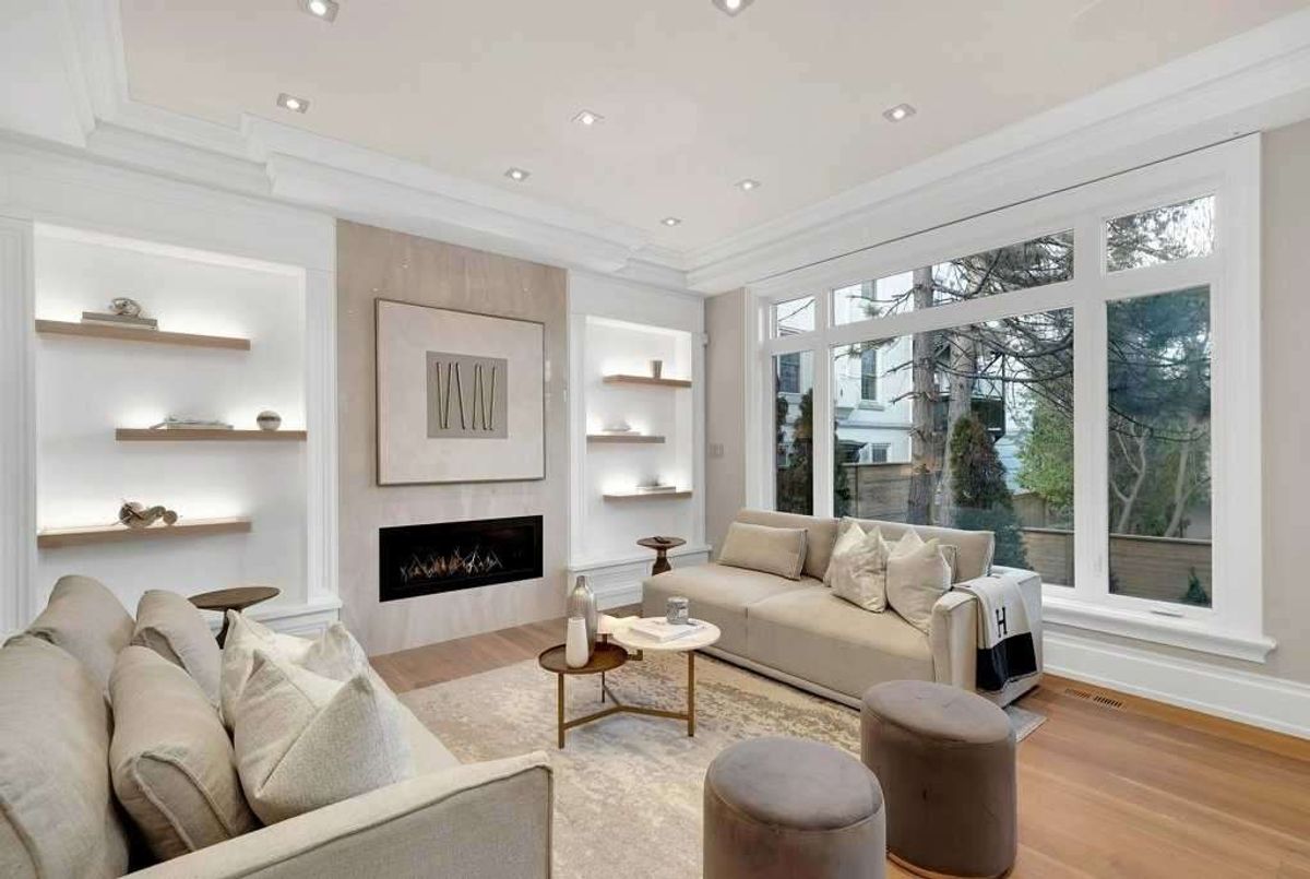 523 Vesta Dr 523 Vesta Dr Toronto
