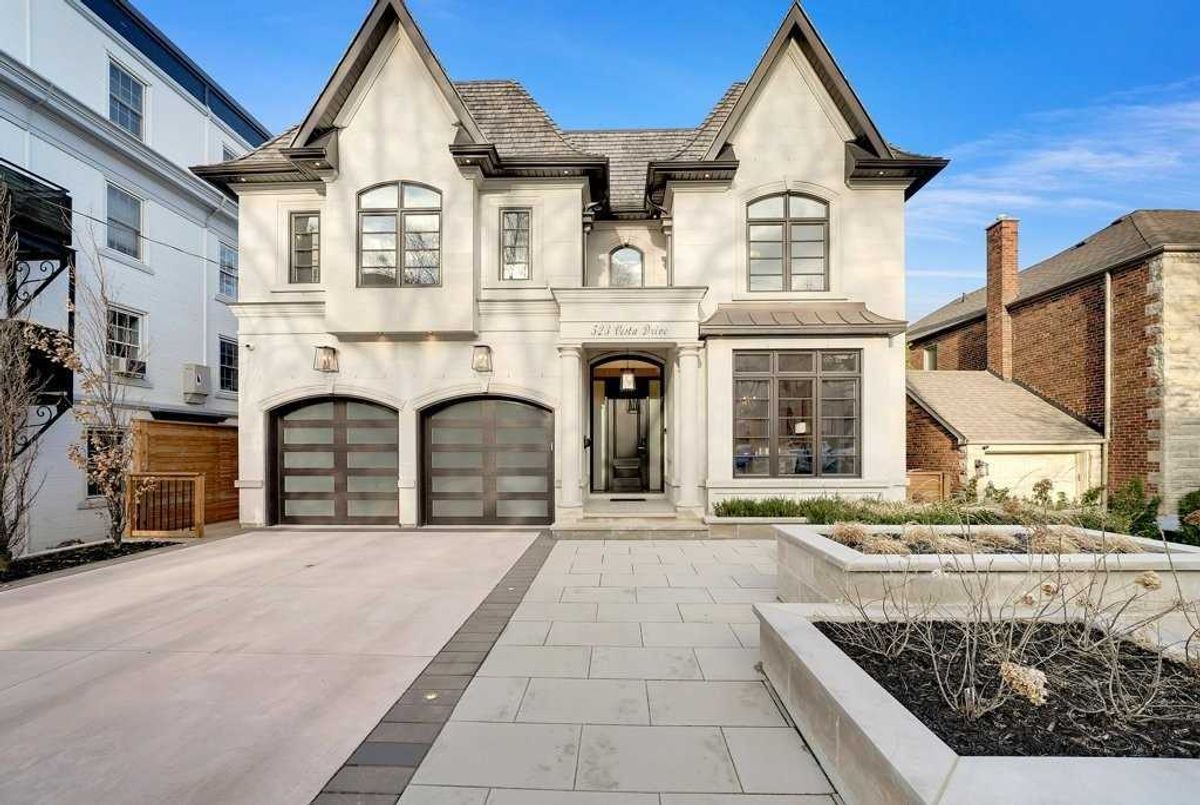 523 Vesta Dr 523 Vesta Dr Toronto