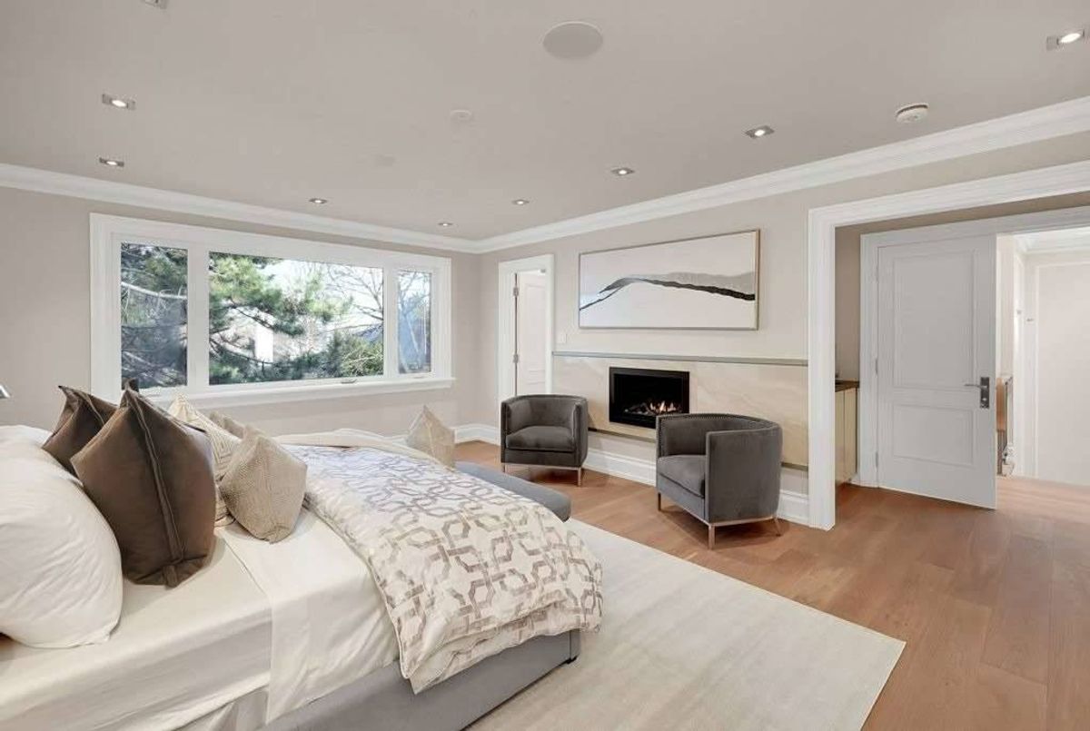 523 Vesta Dr 523 Vesta Dr Toronto