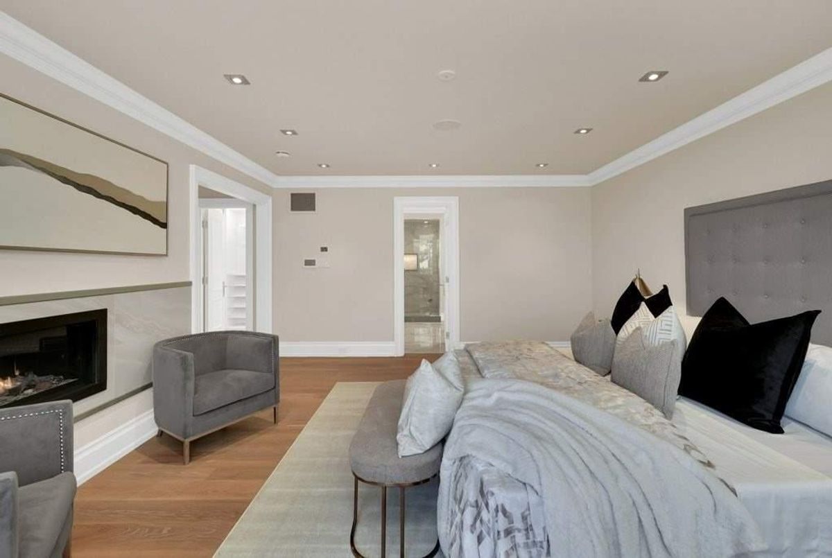 523 Vesta Dr 523 Vesta Dr Toronto