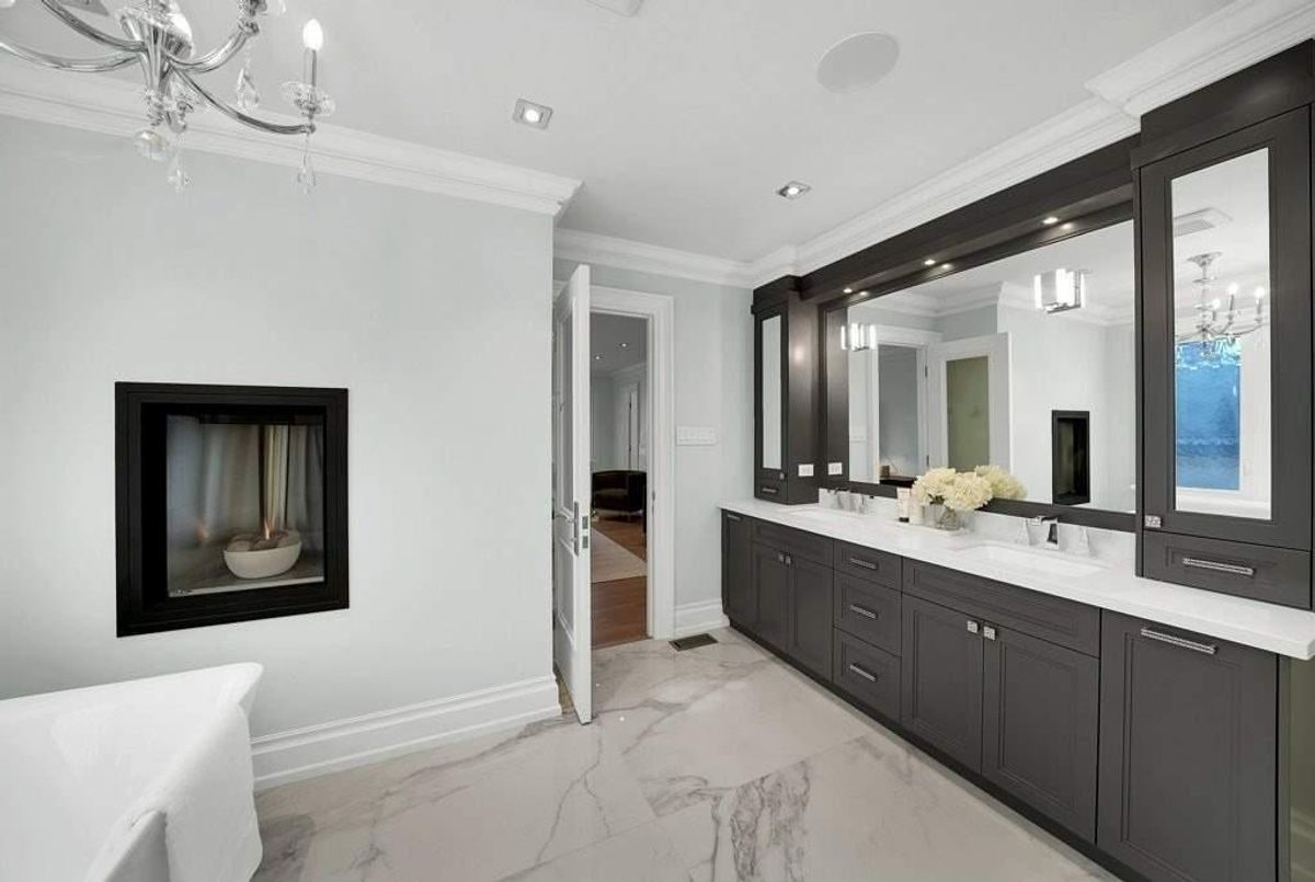 523 Vesta Dr 523 Vesta Dr Toronto