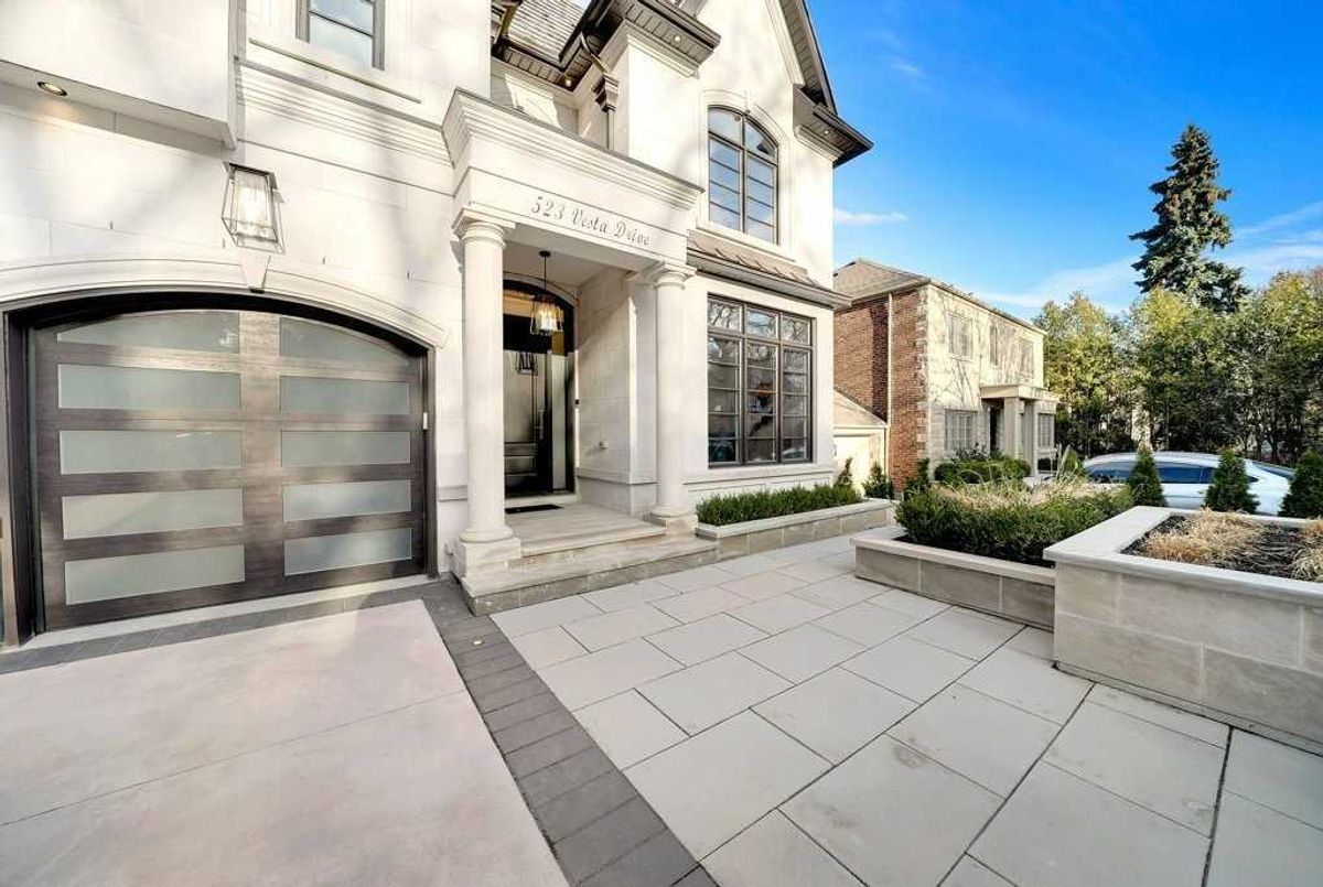 523 Vesta Dr 523 Vesta Dr Toronto