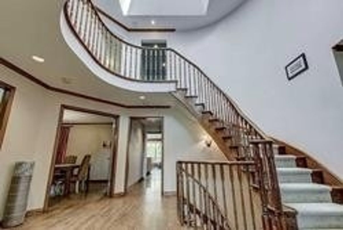 img-gallery