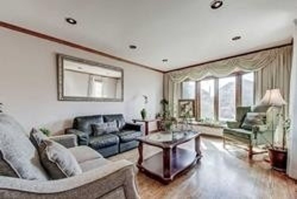 img-gallery