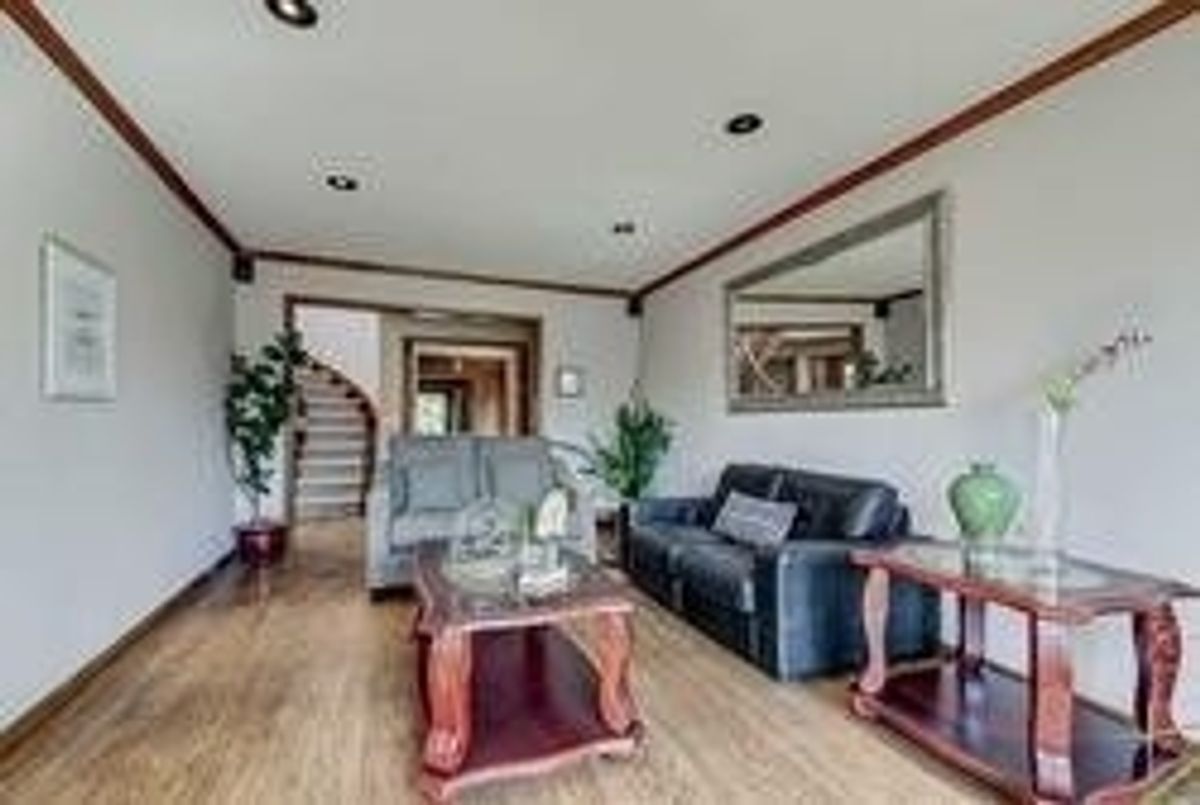 img-gallery