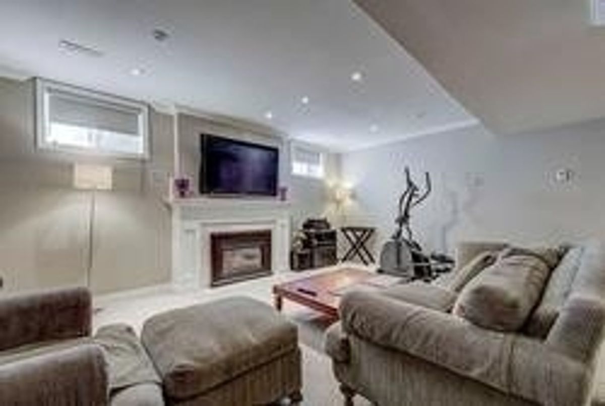 img-gallery