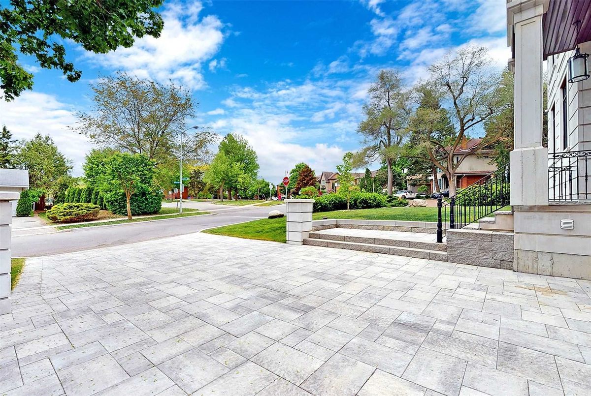 82 Grangemill Cres 82 Grangemill Cres Toronto