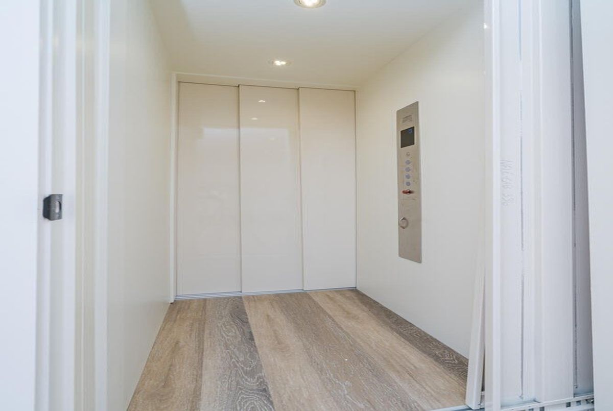 img-gallery