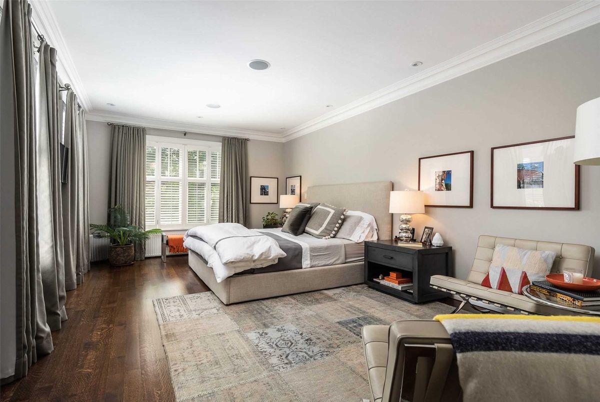 300 Oriole Pkwy 300 Oriole Pkwy Toronto